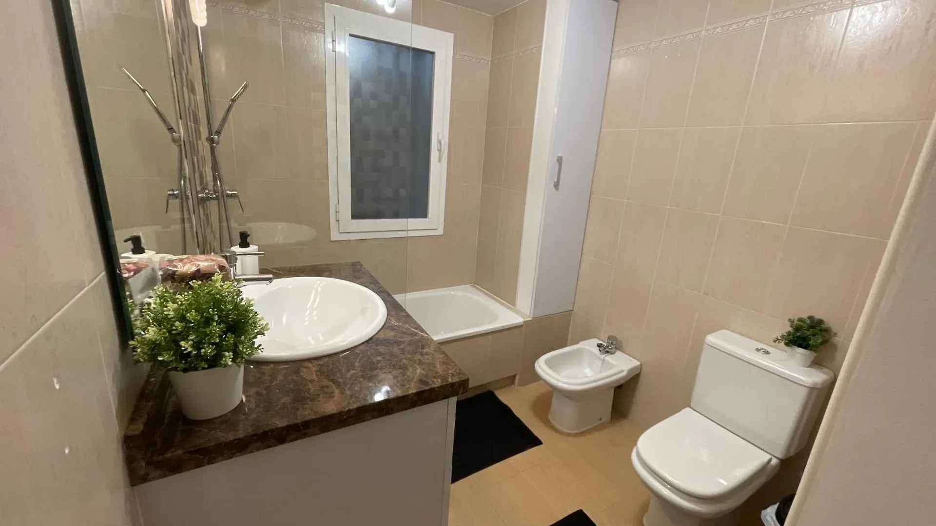 מיחאס Apartamento Las Vistas 0*,  ספרד